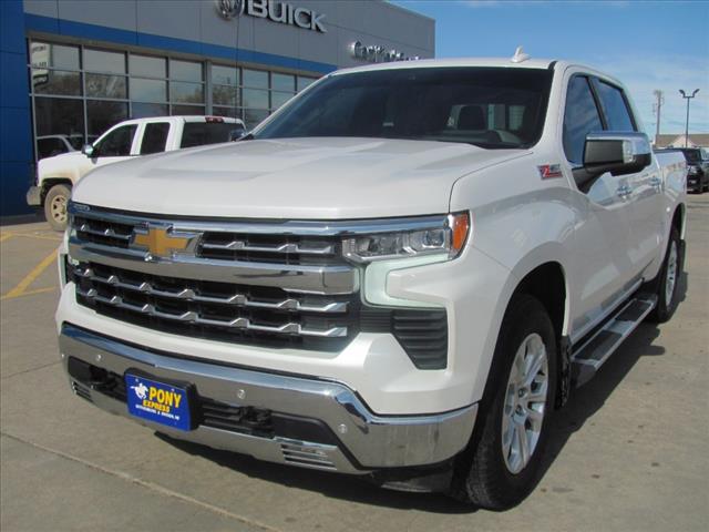 2024 Chevrolet Silverado 1500 LTZ photo 2