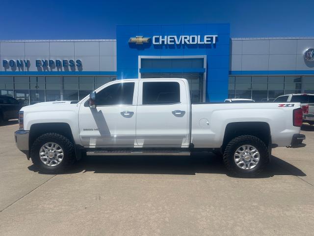 2019 Chevrolet Silverado HD LTZ 4WD Crew Cab Standard Box's photo
