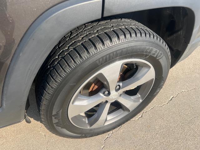 2019 Jeep Cherokee Limited photo 3