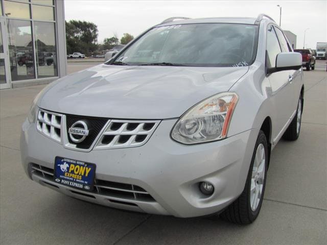 Used 2013 Nissan Rogue SV with VIN JN8AS5MV4DW613974 for sale in Minden, NE