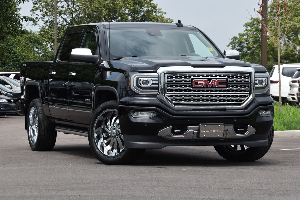 Used 2018 GMC Sierra 1500 Denali Denali with VIN 3GTU2PEJ5JG281974 for sale in Nicholasville, KY