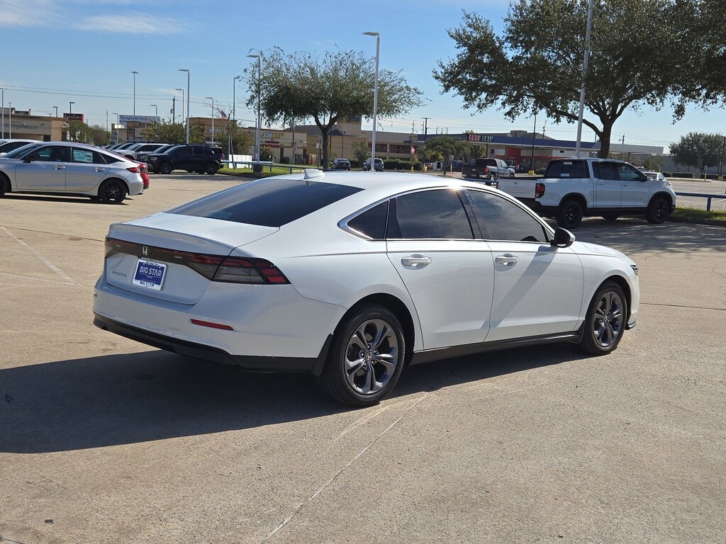 Used 2024 Honda Accord EX Sedan
