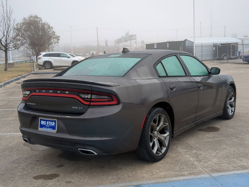 Used 2015 Dodge Charger SXT Sedan