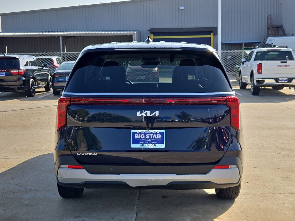 Certified 2025 Kia Carnival LXS Van Passenger Van