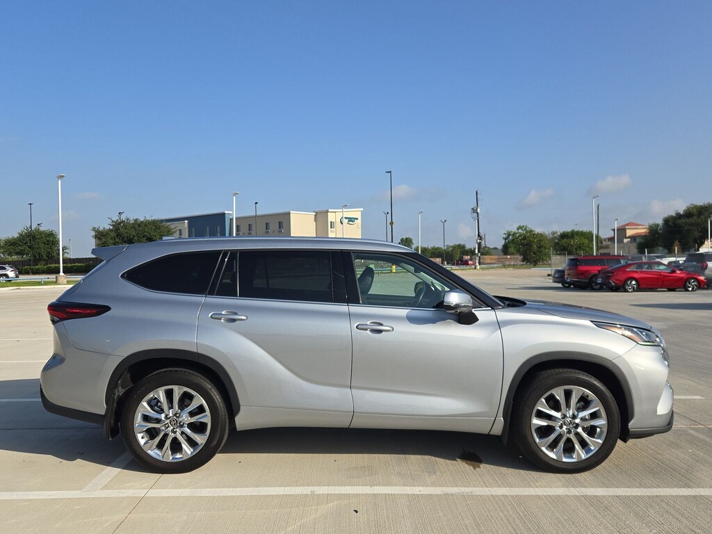Certified 2025 Toyota Highlander Limited SUV