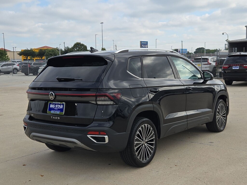 Used 2025 Volkswagen Taos 1.5T SE SUV