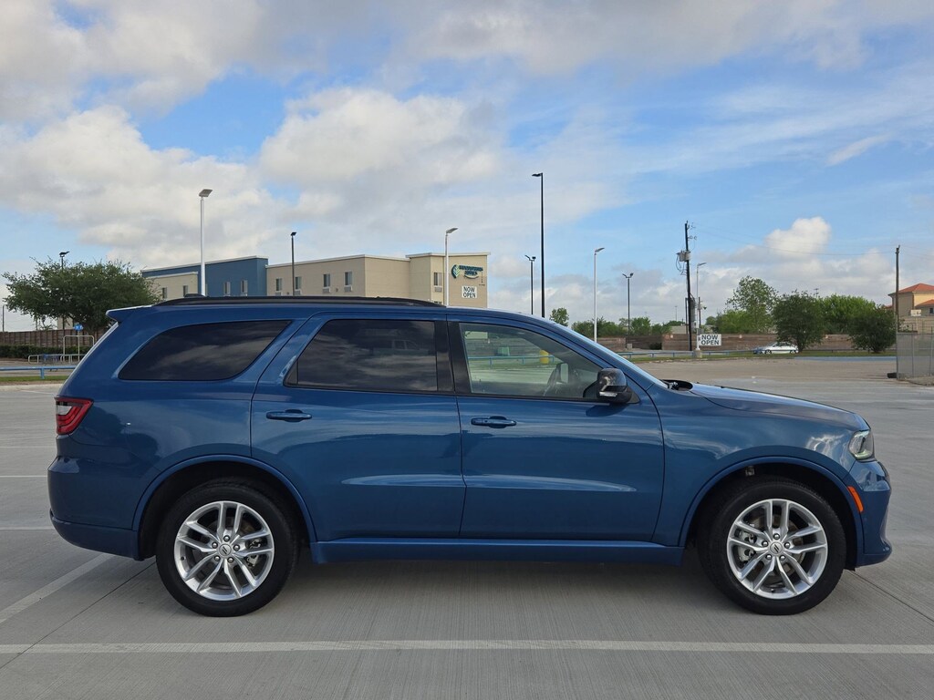 Certified 2025 Dodge Durango GT SUV