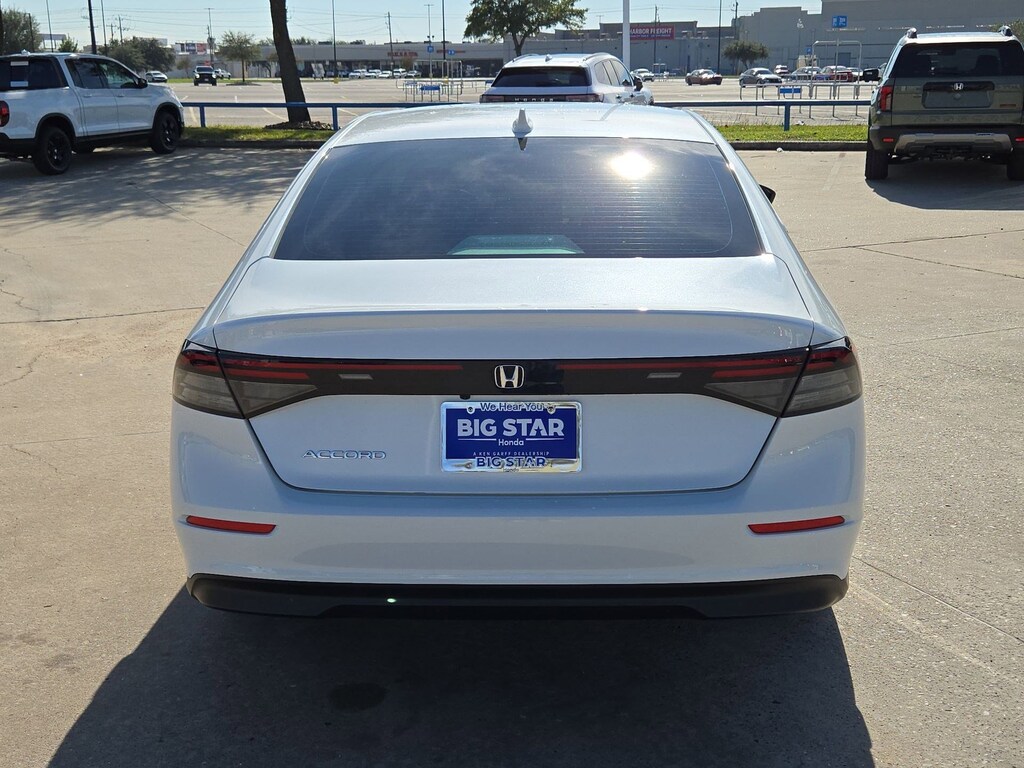 Used 2024 Honda Accord EX Sedan