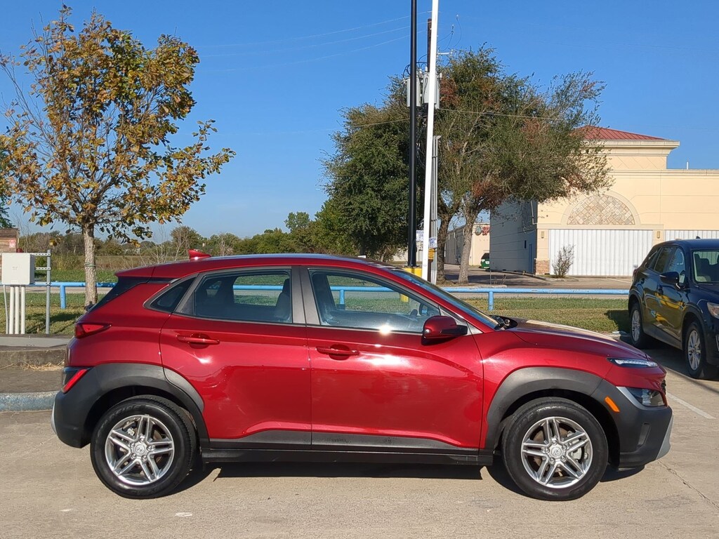 Used 2023 Hyundai Kona SE SUV