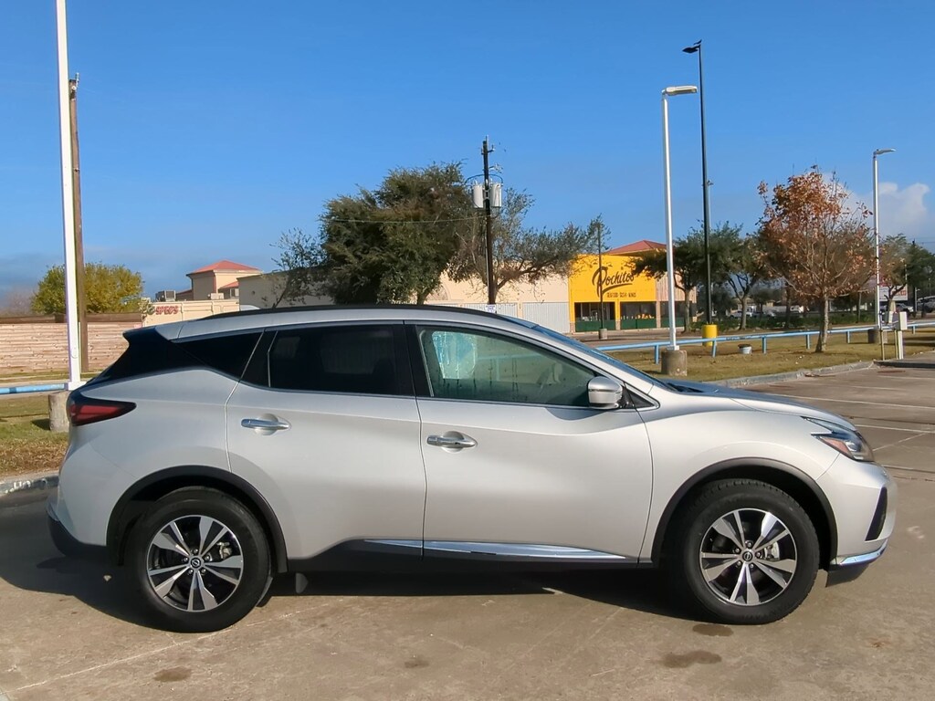 Used 2023 Nissan Murano SV SUV