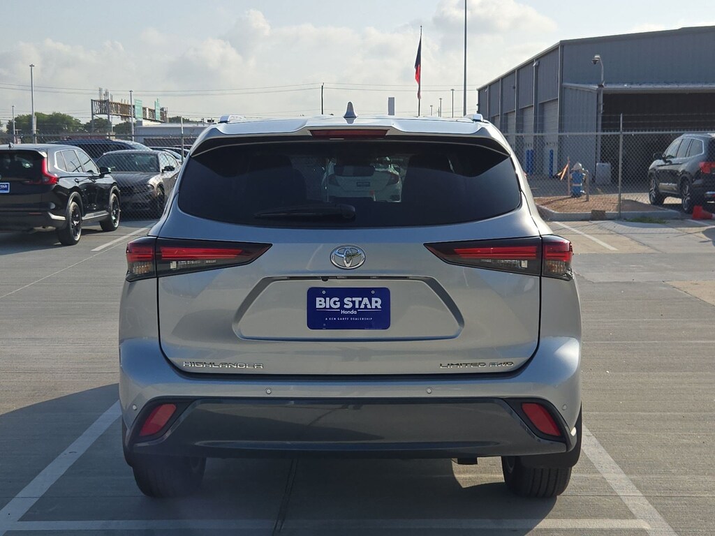 Certified 2025 Toyota Highlander Limited SUV