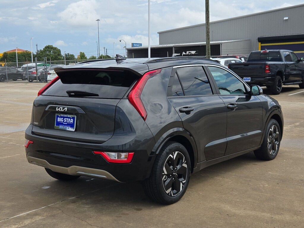 Used 2024 Kia Niro EV Wind SUV