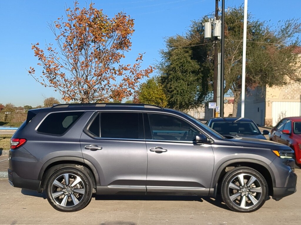 Used 2024 Honda Pilot Elite SUV