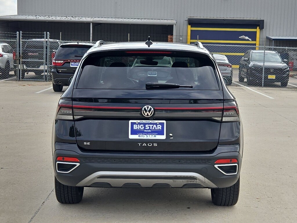 Used 2025 Volkswagen Taos 1.5T SE SUV