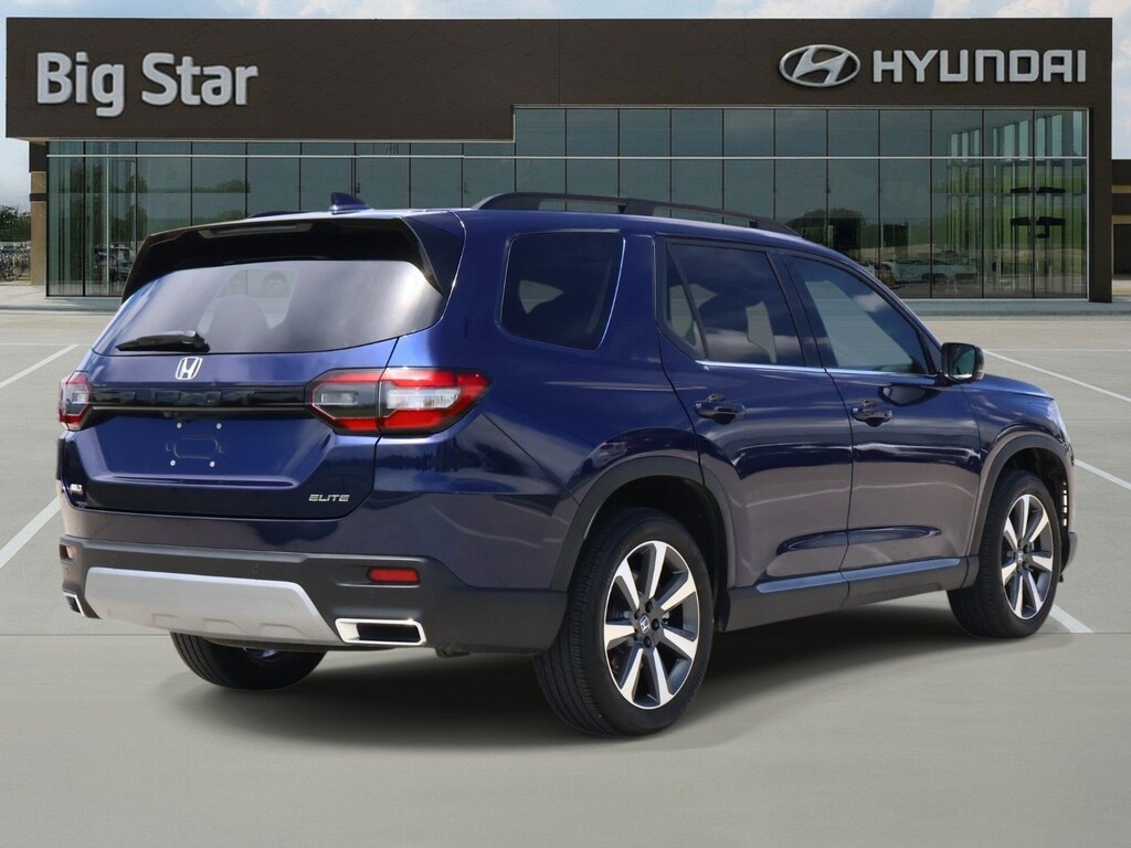 Used 2025 Honda Pilot Elite SUV