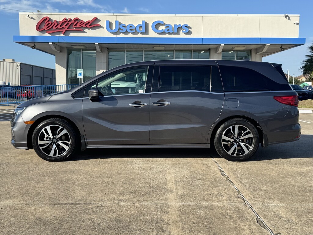 Used 2018 Honda Odyssey Elite Van