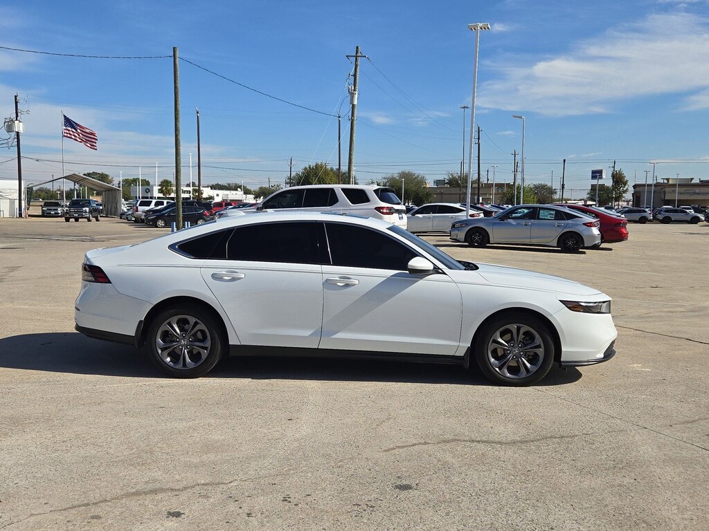 Used 2024 Honda Accord EX Sedan
