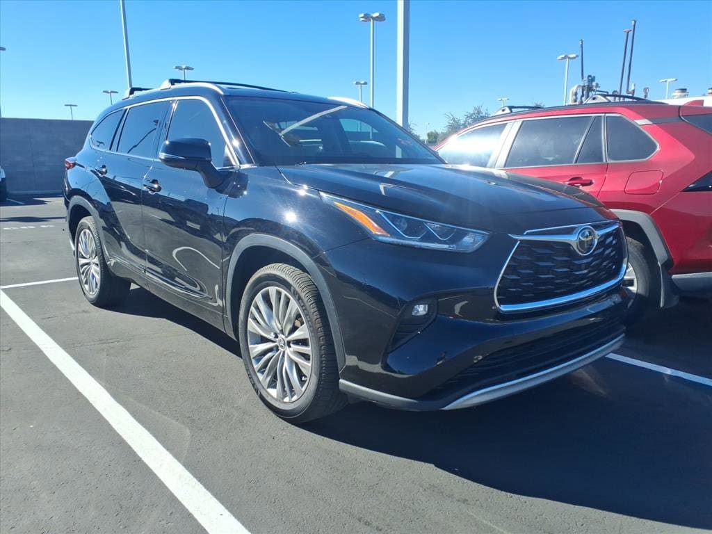 Used 2021 Toyota Highlander Platinum Sport Utility
