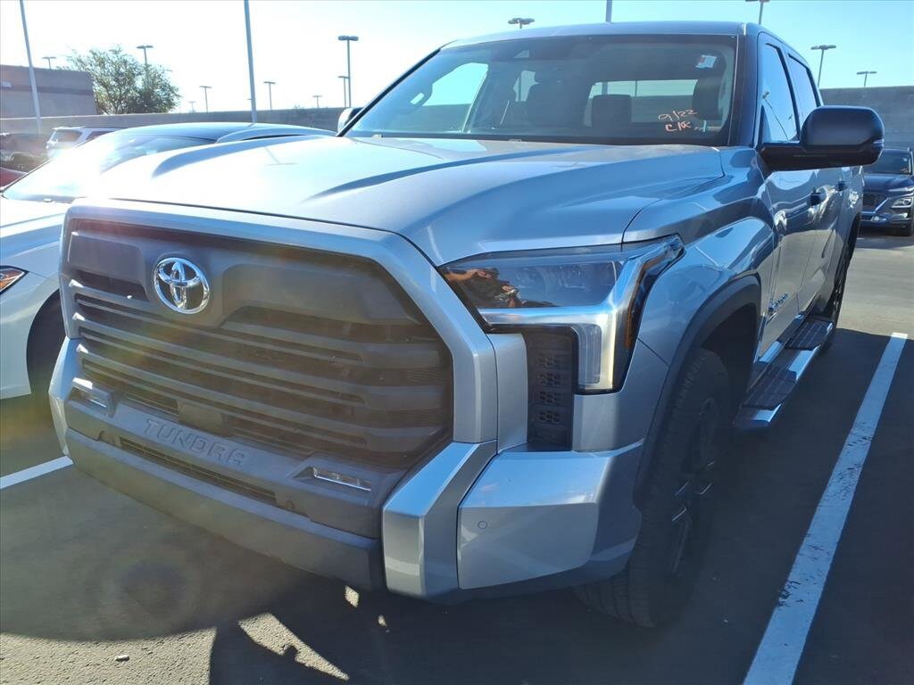 2022 Toyota Tundra SR5 photo 2