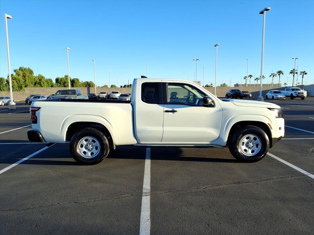 2024 Nissan Frontier S photo 3
