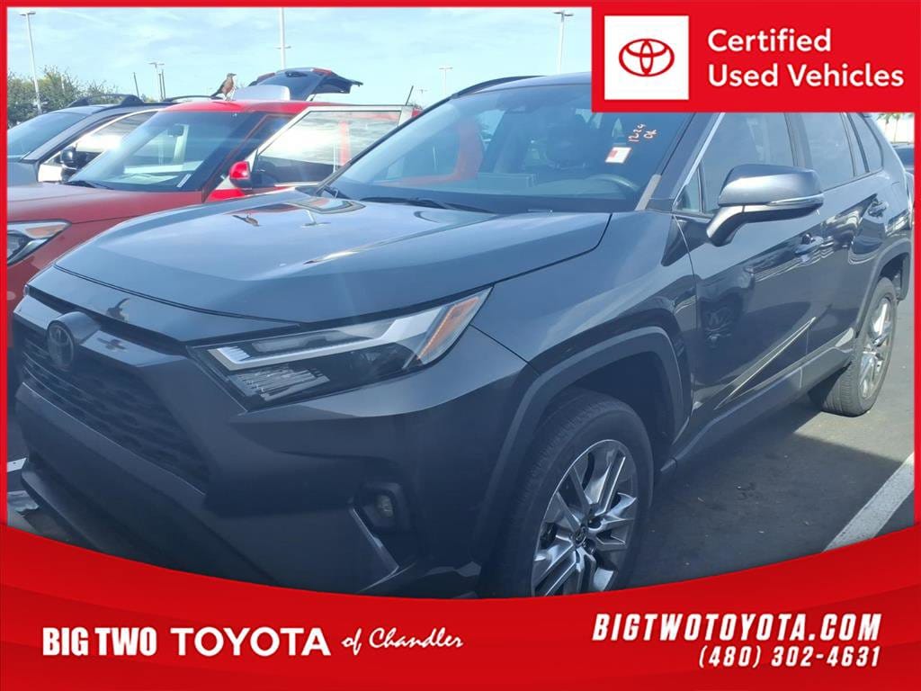 2023 Toyota RAV4 XLE Premium's photo