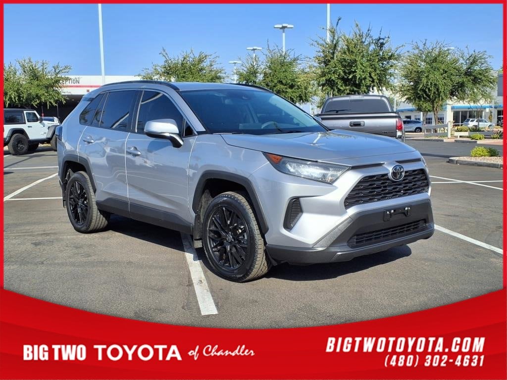 2020 Toyota RAV4 LE