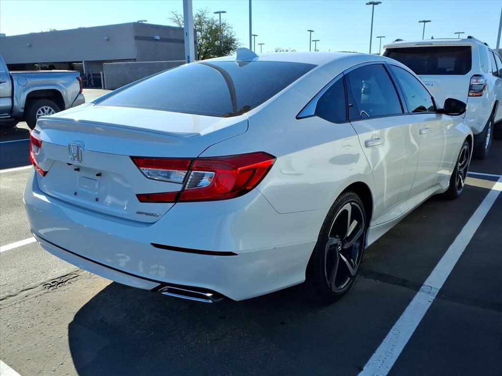 2018 Honda Accord Sport 1.5T photo 3