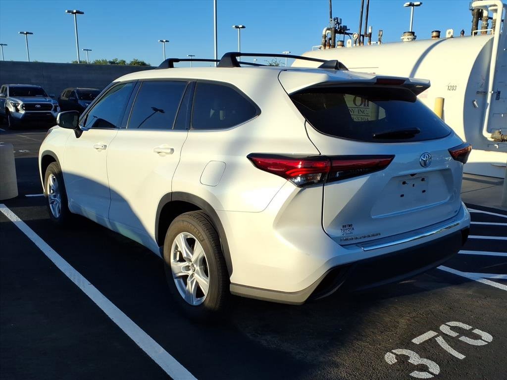 2022 Toyota Highlander Sport photo 3