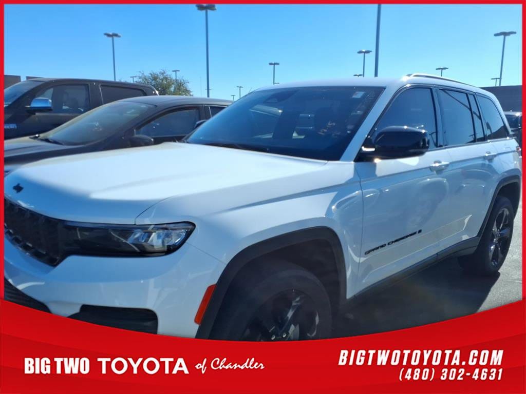 2023 Jeep Grand Cherokee Altitude's photo