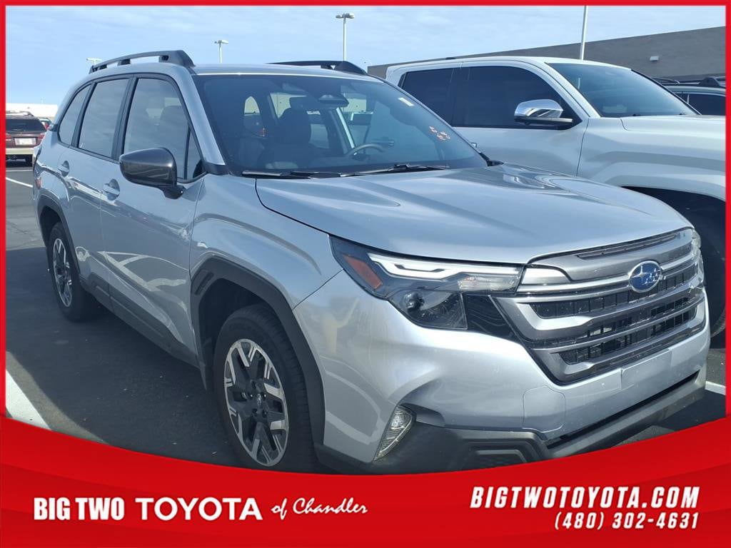 2025 Subaru Forester Premium's photo