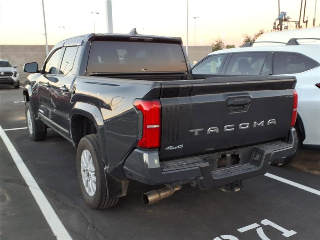 2024 Toyota Tacoma SR5 Double Cab 4x4 photo 4