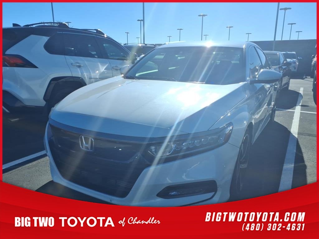 2018 Honda Accord Sport's photo