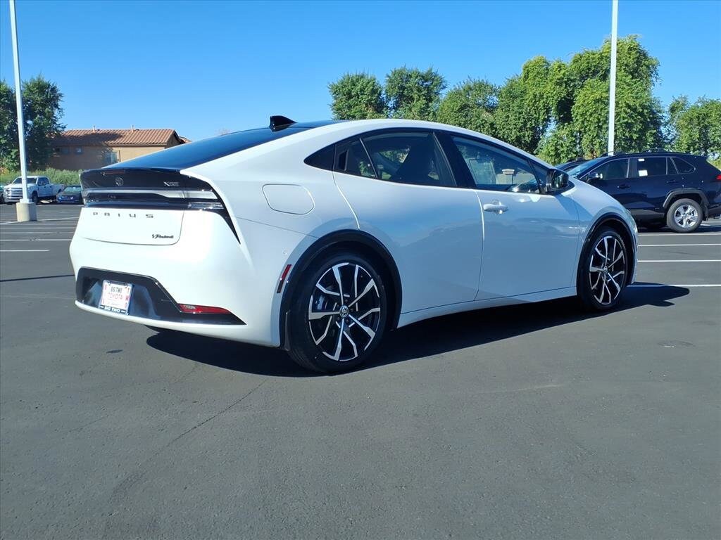 2024 Toyota Prius Prime photo 4