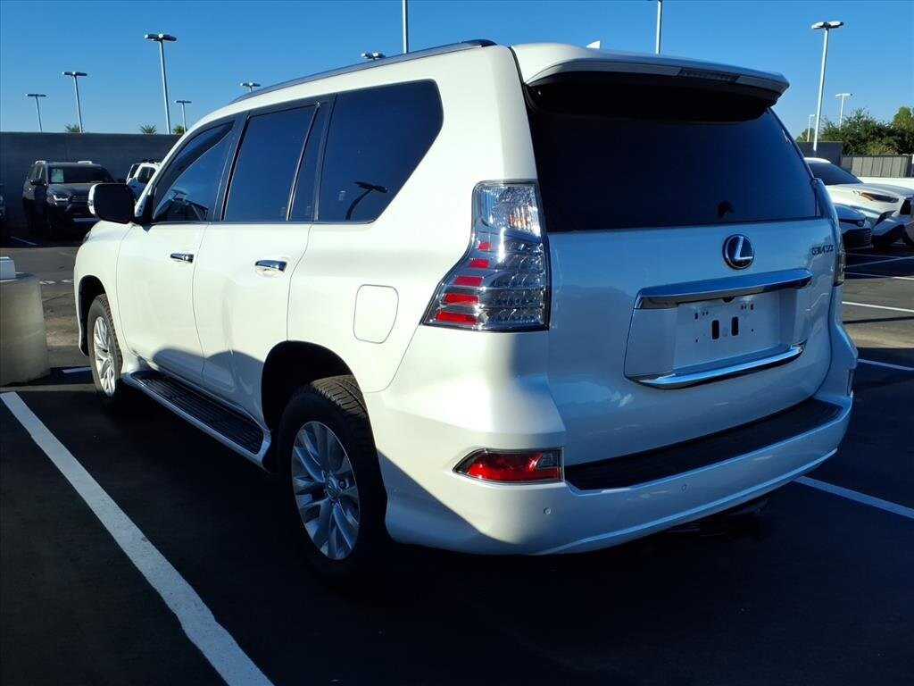 2023 Lexus GX 460 photo 3