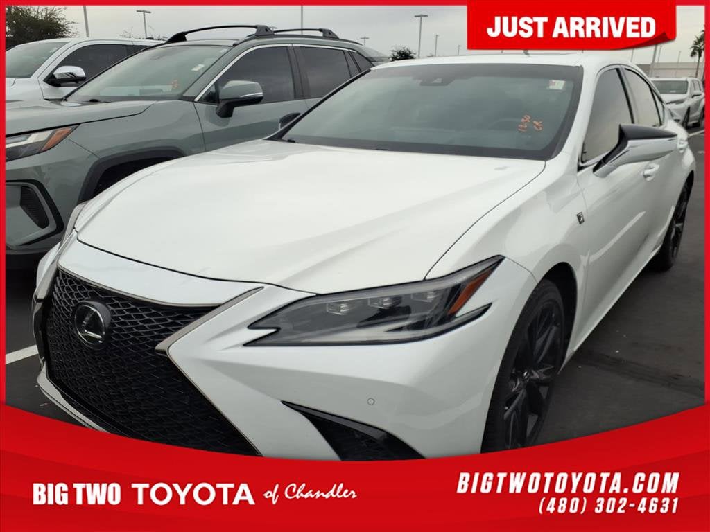 2022 Lexus ES F SPORT's photo