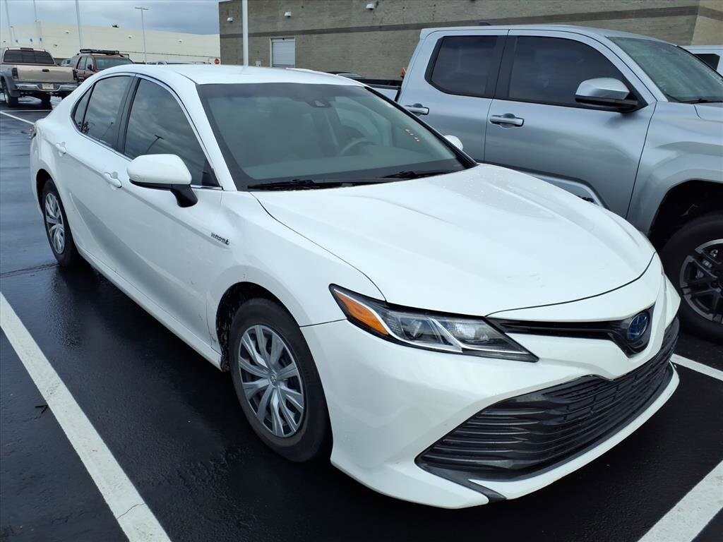 Used 2018 Toyota Camry Hybrid LE LE Sedan