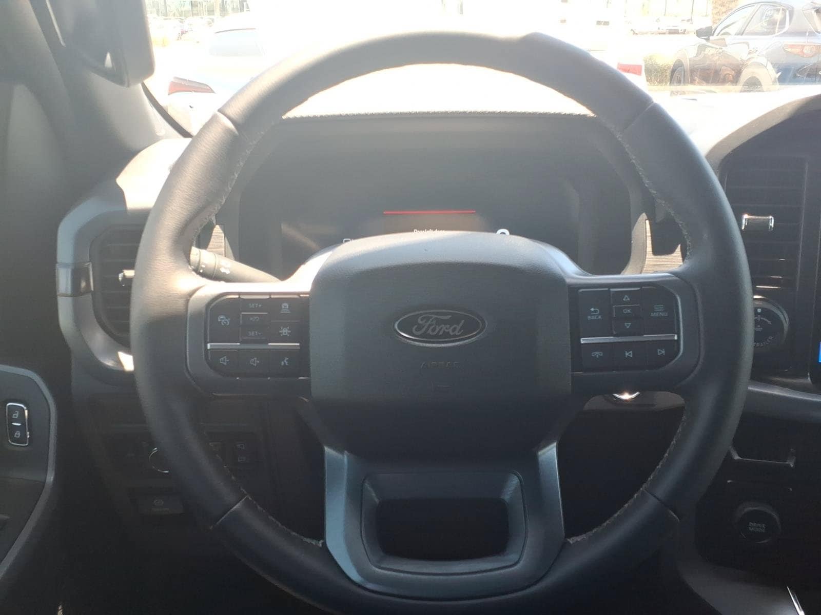 2026 Ford F-150 XLT - Photo 12