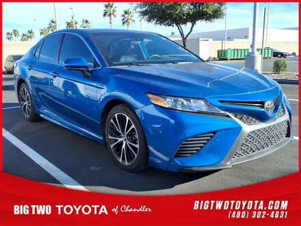 2019 Toyota Camry SE SE  Sedan