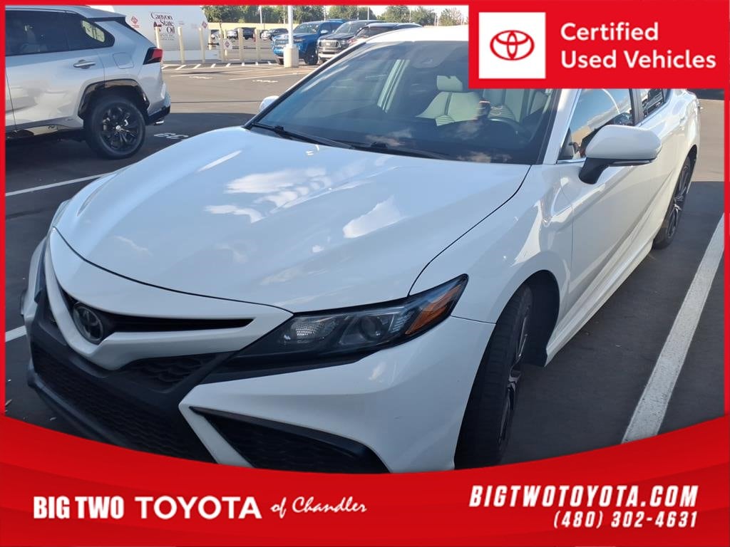 2022 Toyota Camry SE Sedan 