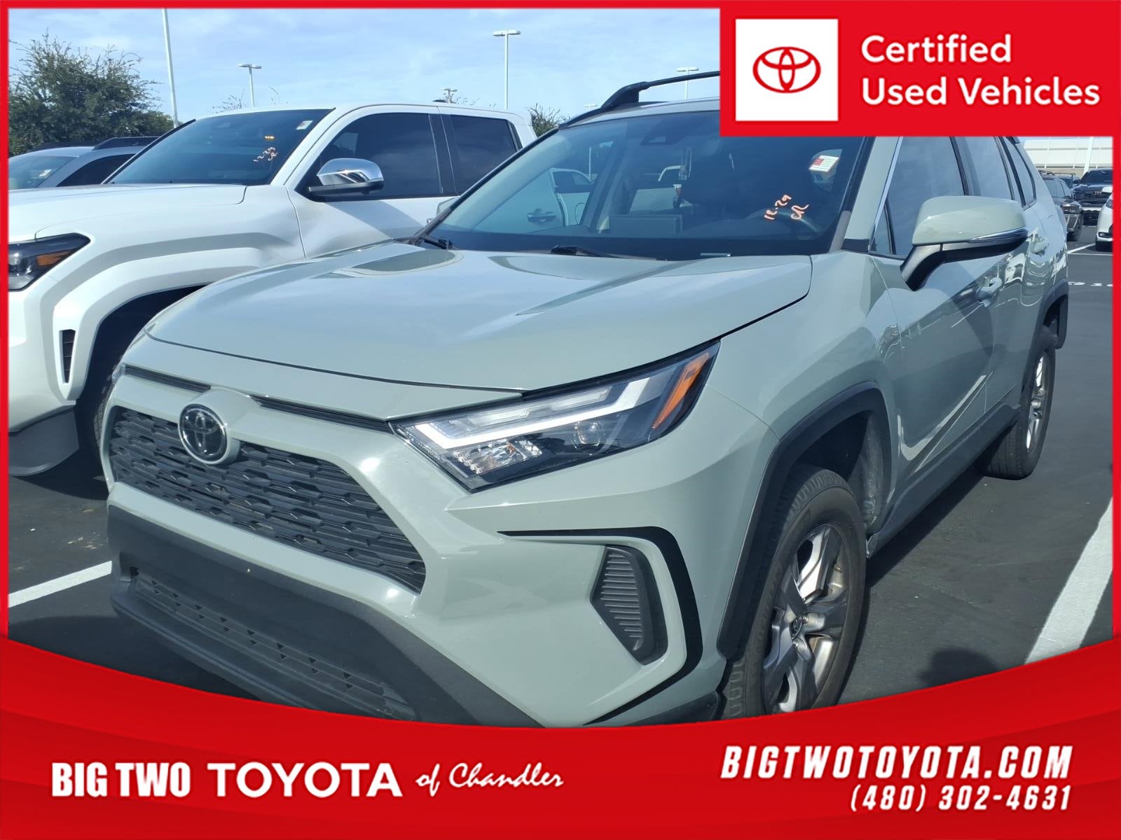 2022 Toyota RAV4 XLE