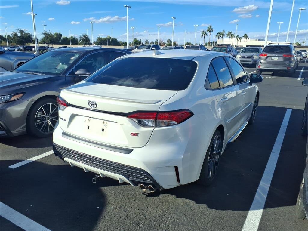 2021 Toyota Corolla SE photo 3