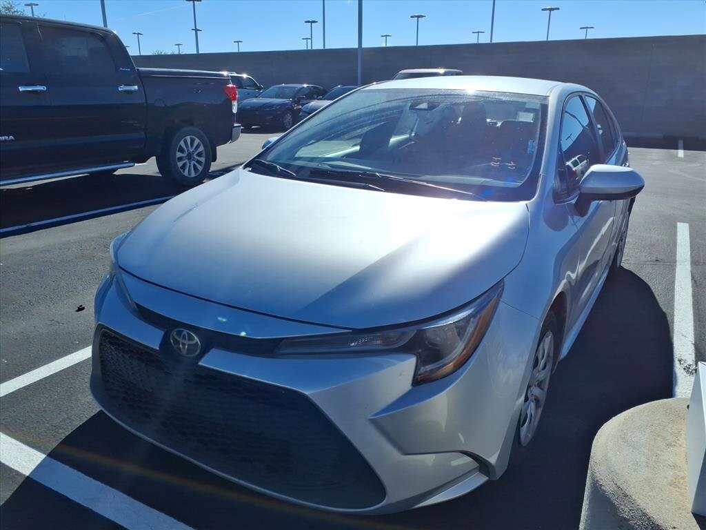 2020 Toyota Corolla LE photo 2