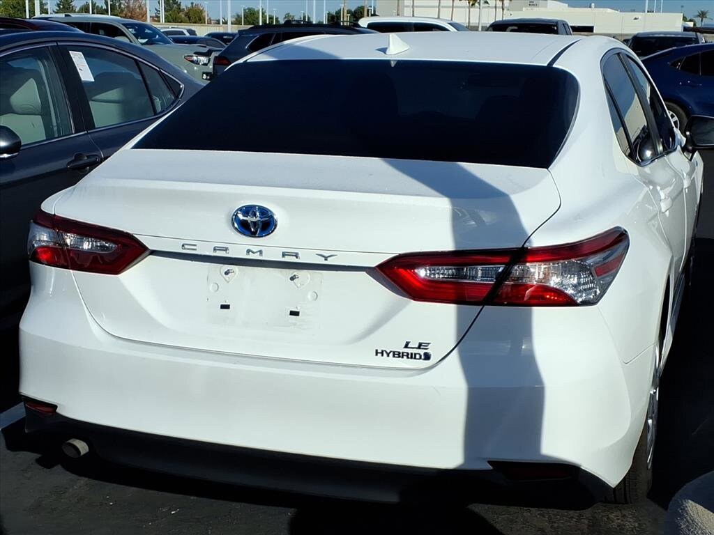 2020 Toyota Camry Hybrid LE photo 4