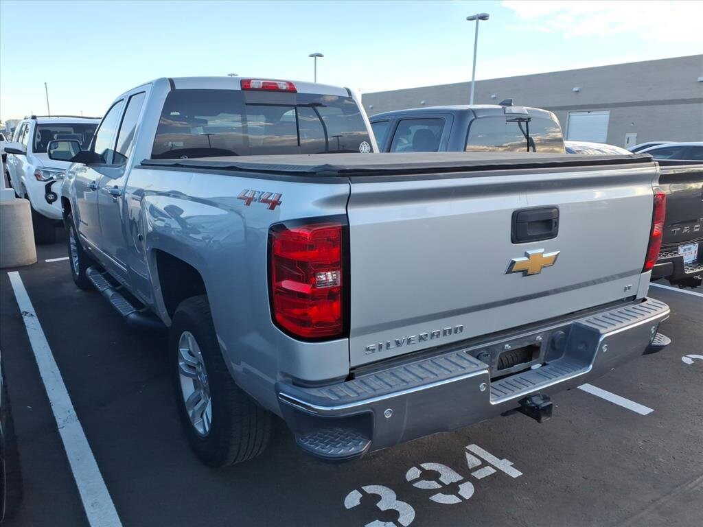 2018 Chevrolet Silverado LT photo 3