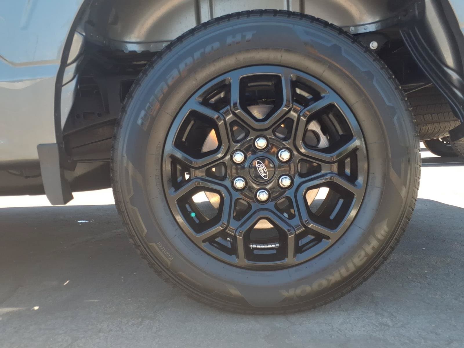 2026 Ford F-150 XLT - Photo 9