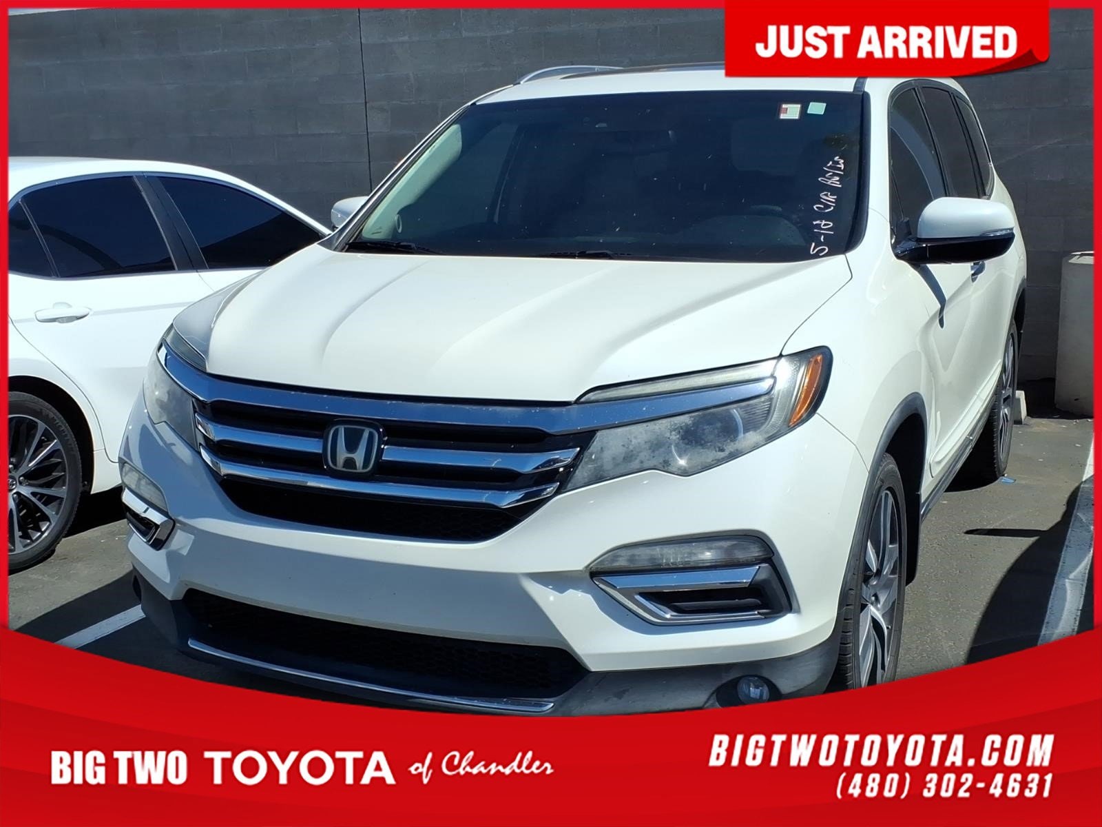 2017 Honda Pilot 4WD Elite's photo