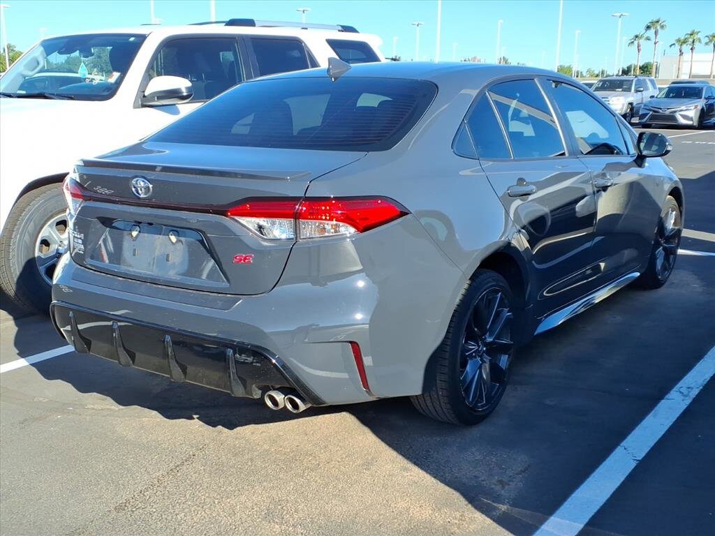 2023 Toyota Corolla SE photo 3