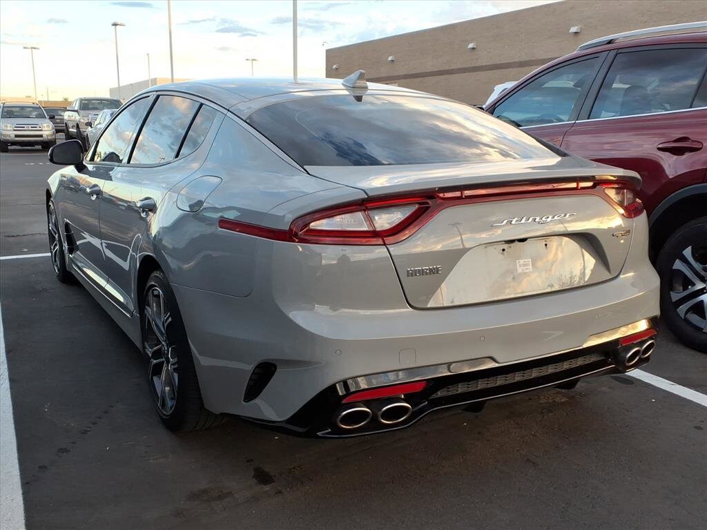 2021 Kia Stinger GT-Line photo 4