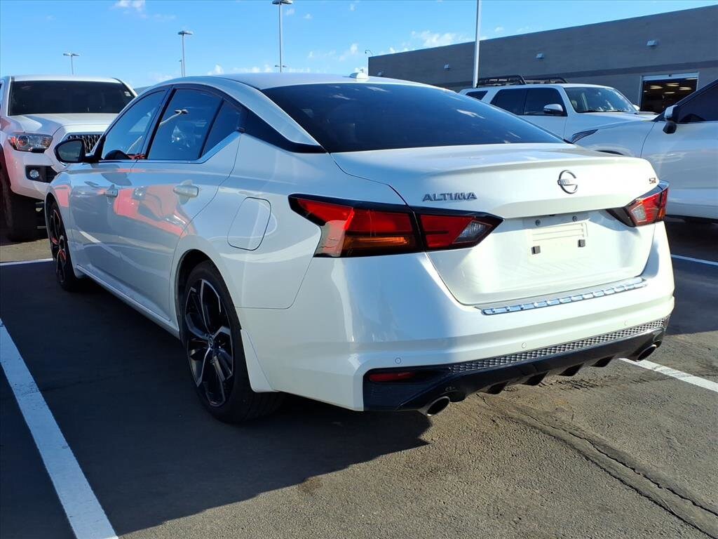 2023 Nissan Altima 2.5 SR photo 4