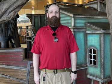 Staff member Brandon Biddle from f6b867332171